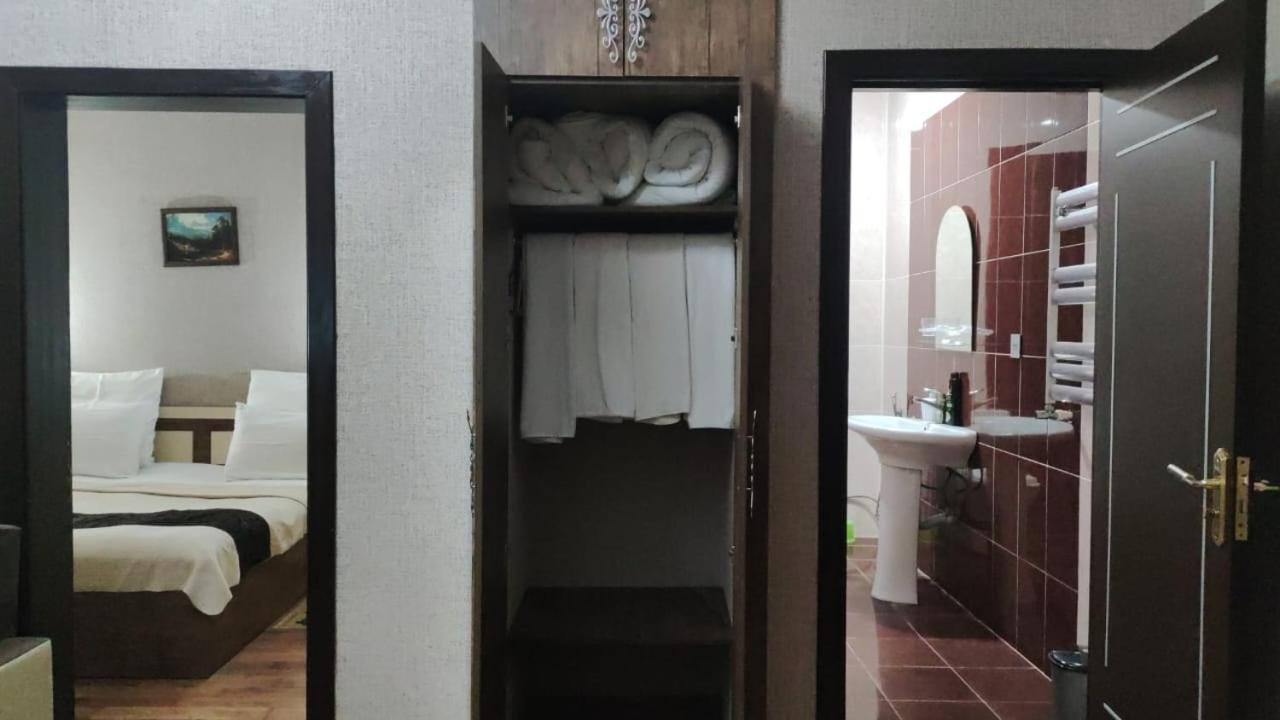 Es Hotel Kolifey 奥古兹 外观 照片